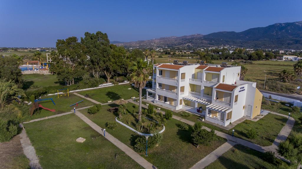 Byron Apartments Тигаки Экстерьер фото