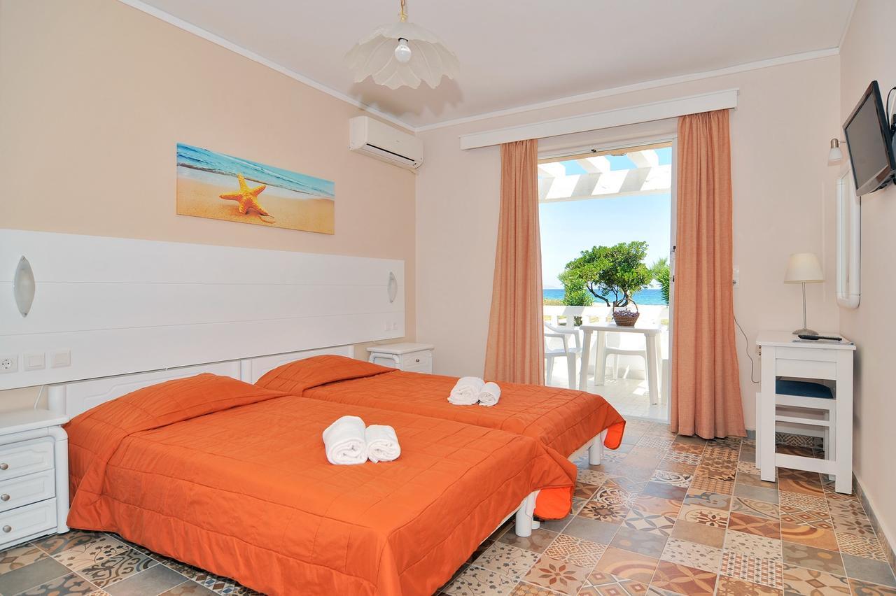 Byron Apartments Тигаки Экстерьер фото